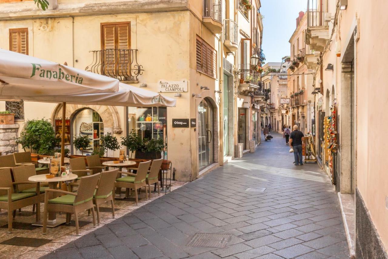 Varo Apartment Taormina Eksteriør billede
